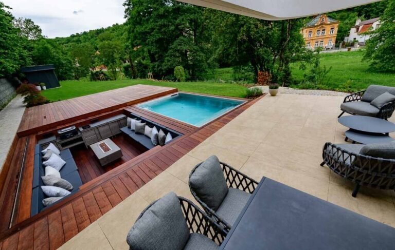 Posuvná terasa ako šikovný kryt bazéna. Prečo je to správna voľba? | Aquamarine Spa