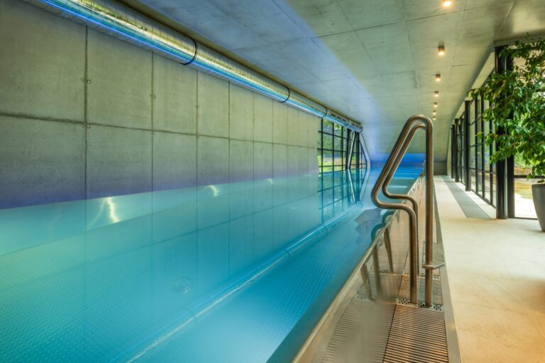 Nerezový nekonečný bazén IMAGINOX – čistý design, infinity edge a maximální efekt