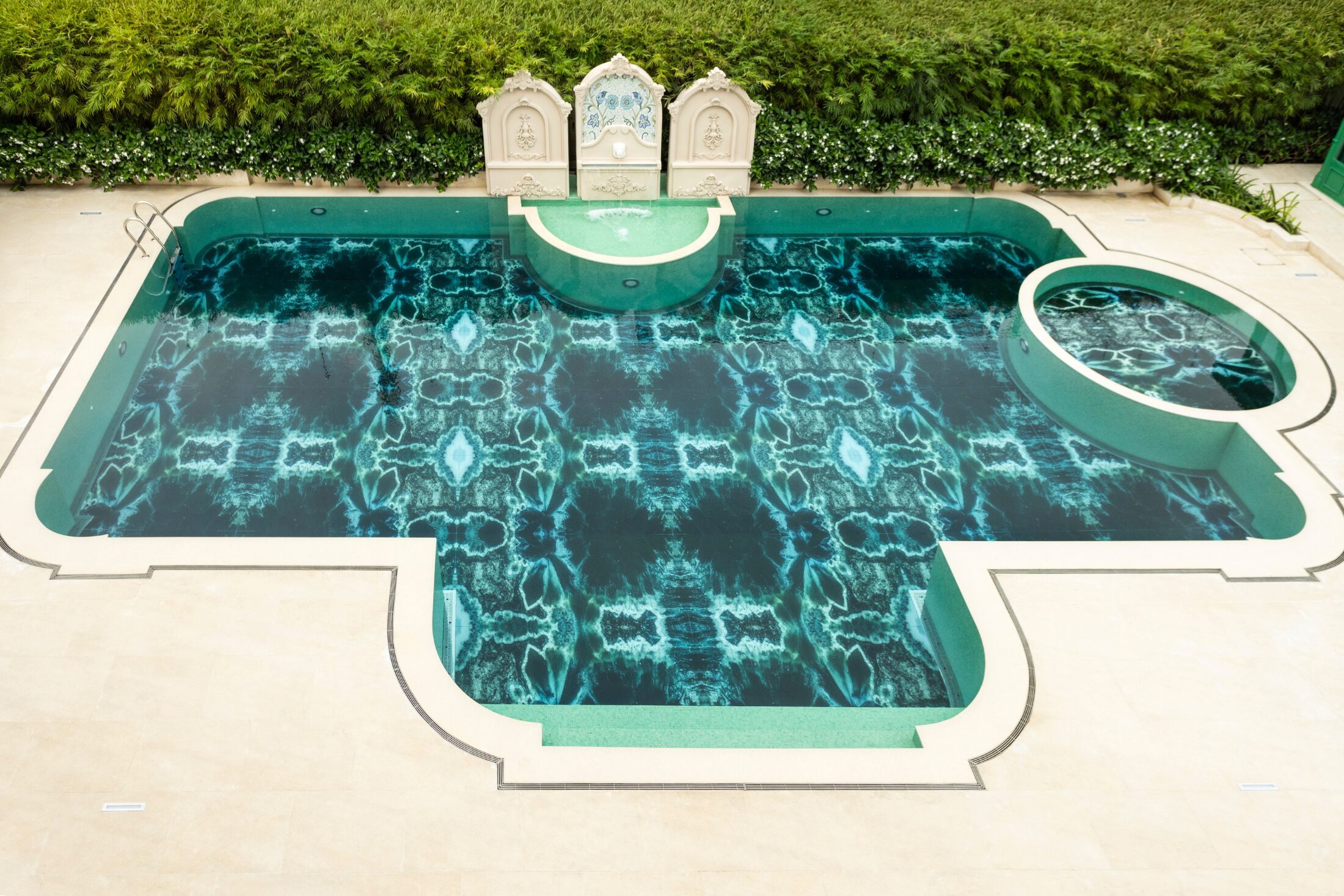 Gem Glass Pool Imaginox a Sicis hero
